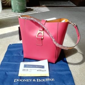 Dooney Bourke Emerson Quinn Leather Tote